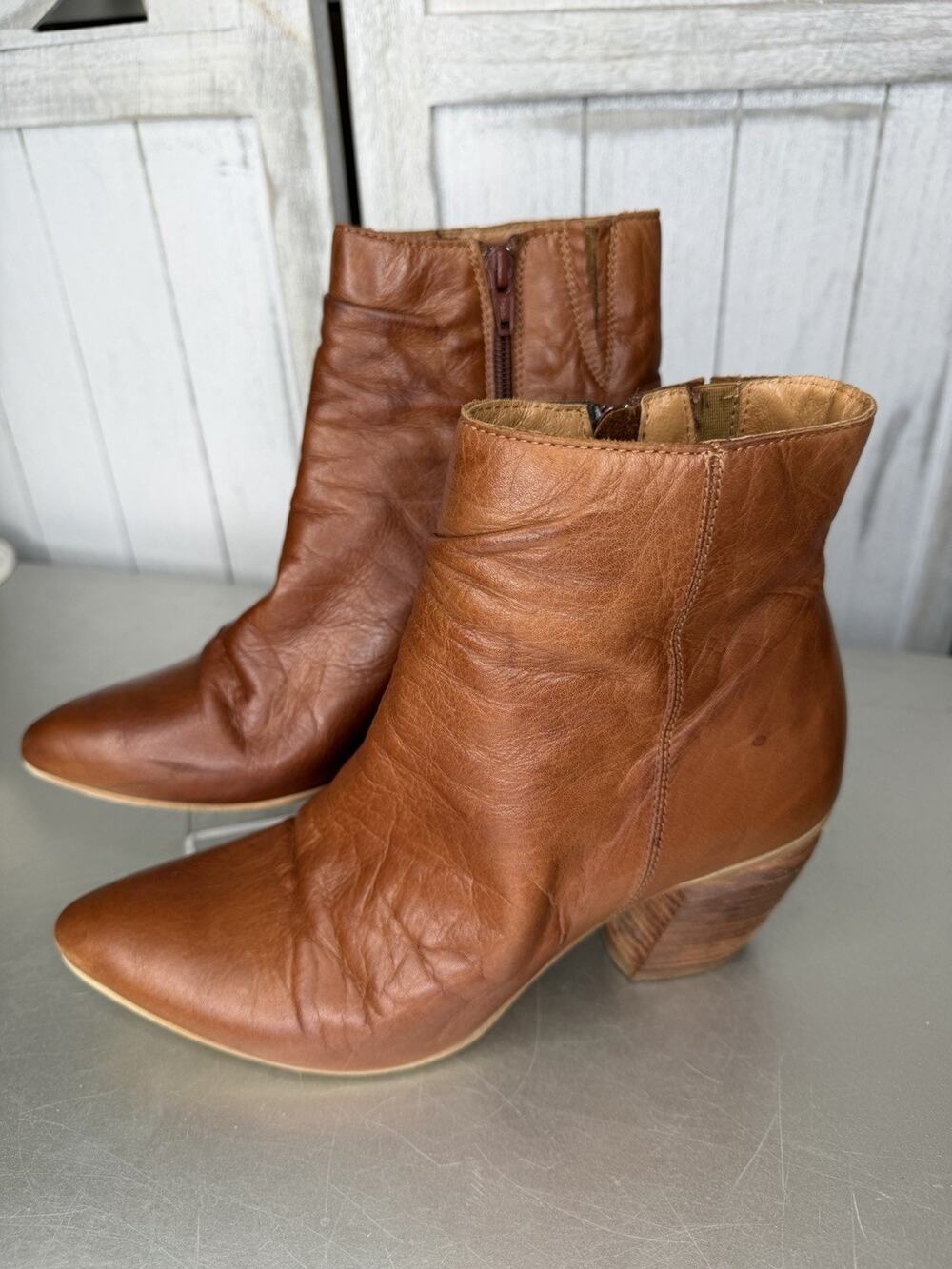 Miz Mooz Ashton Soft Leather Ankle Boots Cognac Brown Size 40 Side Zip